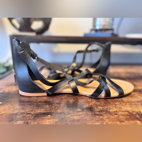 Torrid black gladiator style sandal Size 11.5ww - Picture 5 of 11